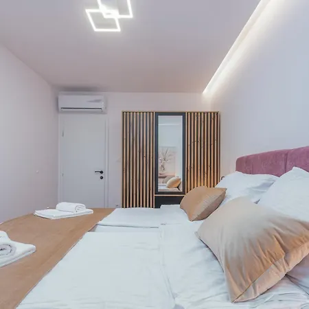 Palo Apartment *